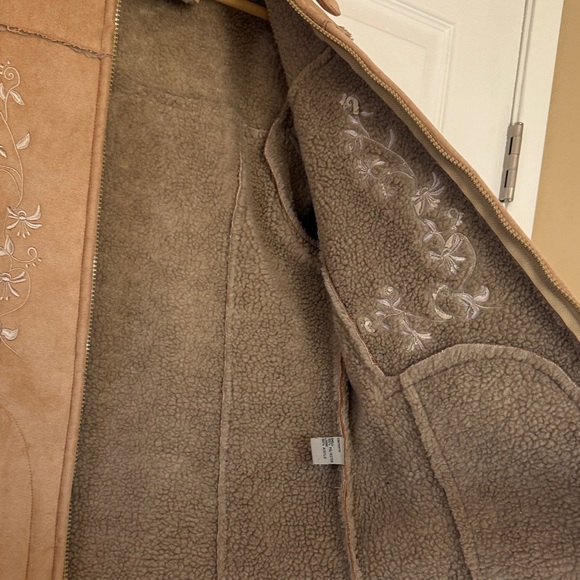 Embroidered Tan Shearling Leather Jacket - Picture 4 of 5